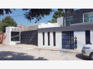Casa en venta en Club de Golf Campestre, Tuxtla Gutiérrez — foto 2 de 35