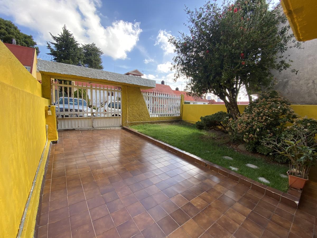 Casa en venta en Lomas Verdes (Conjunto Lomas Verdes), Naucalpan de Juárez — foto 1 de 27