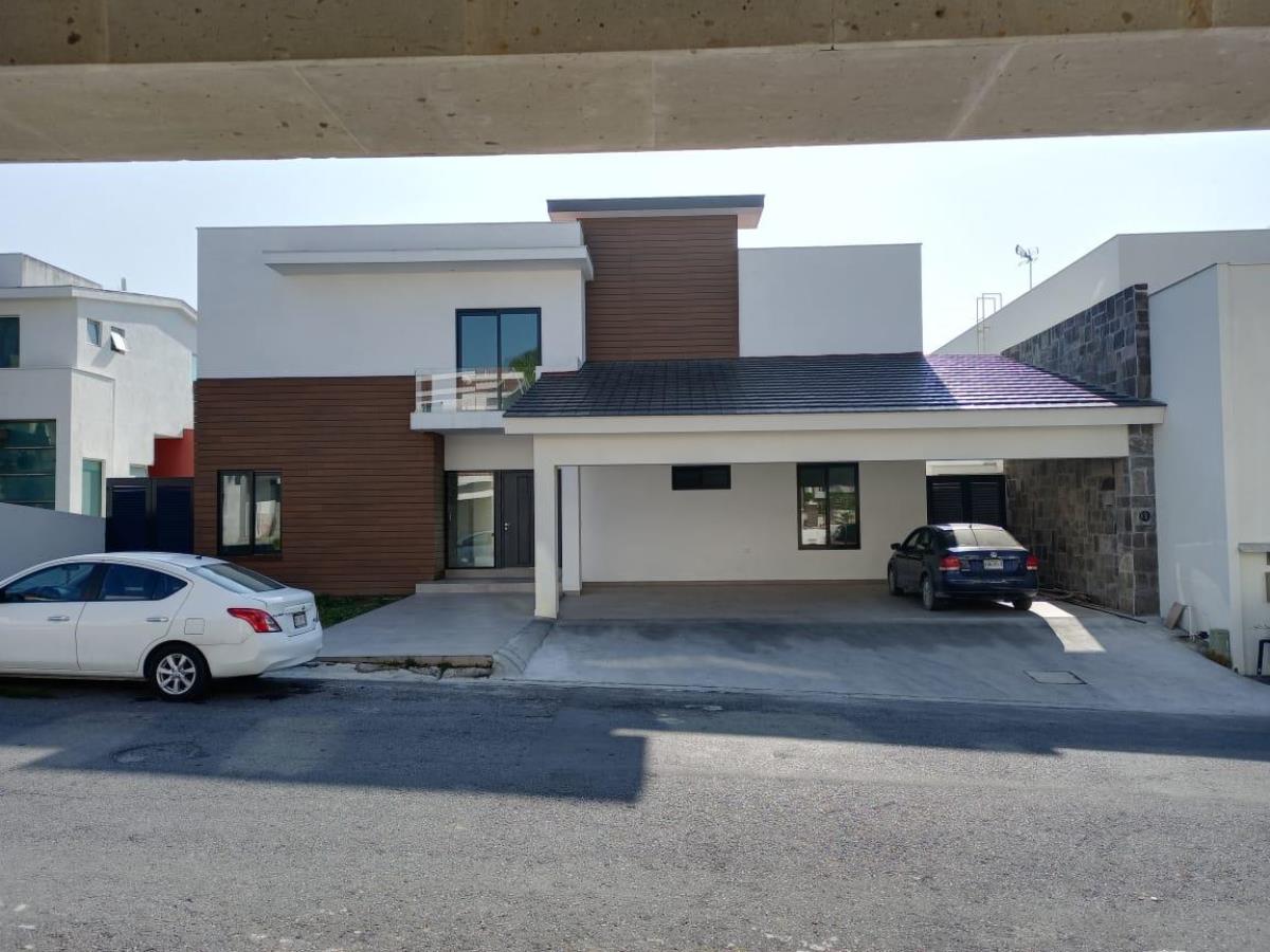 Casa en venta en Sierra Alta, Monterrey — foto 1 de 32