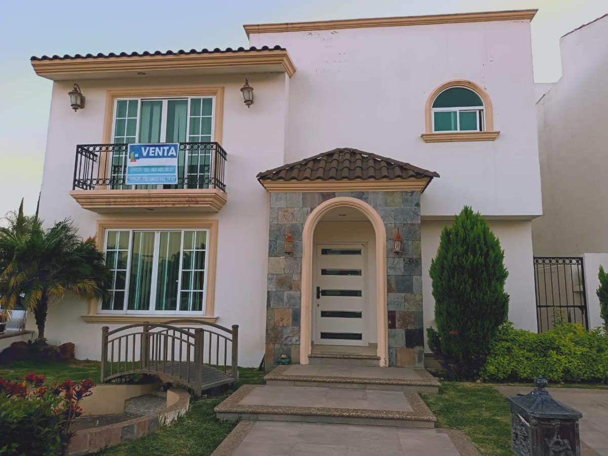 Casa en venta en San Antonio de Ayala, Irapuato — foto 1 de 21