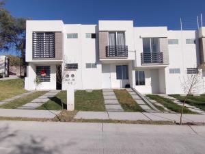 Casa en venta en Jardines de Los Naranjos, León, Guanajuato