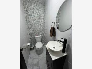 Casa en venta en Satélite Acueducto Sexto Sector, Monterrey — foto 2 de 4