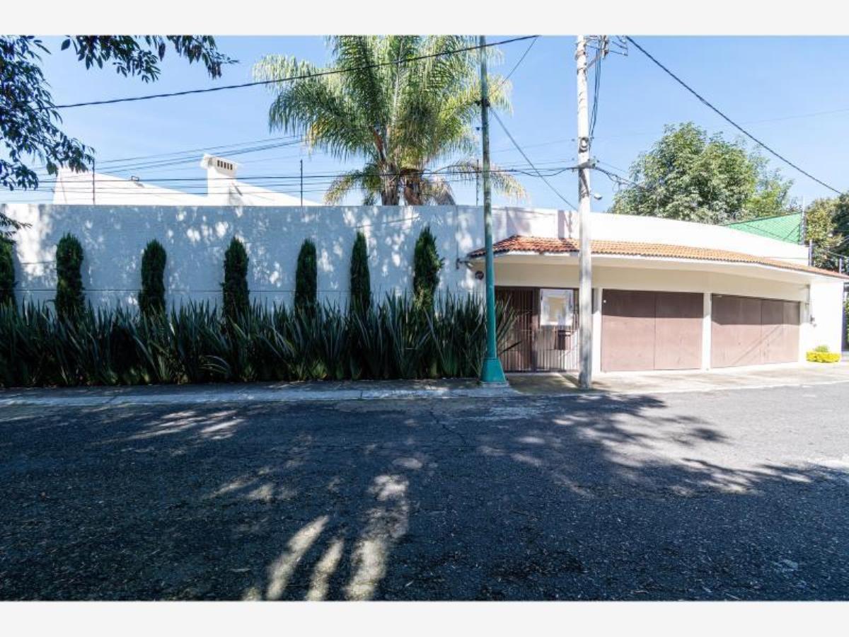 Casa en venta en Jardines del Pedregal de San Angel, Coyoacán — foto 1 de 36