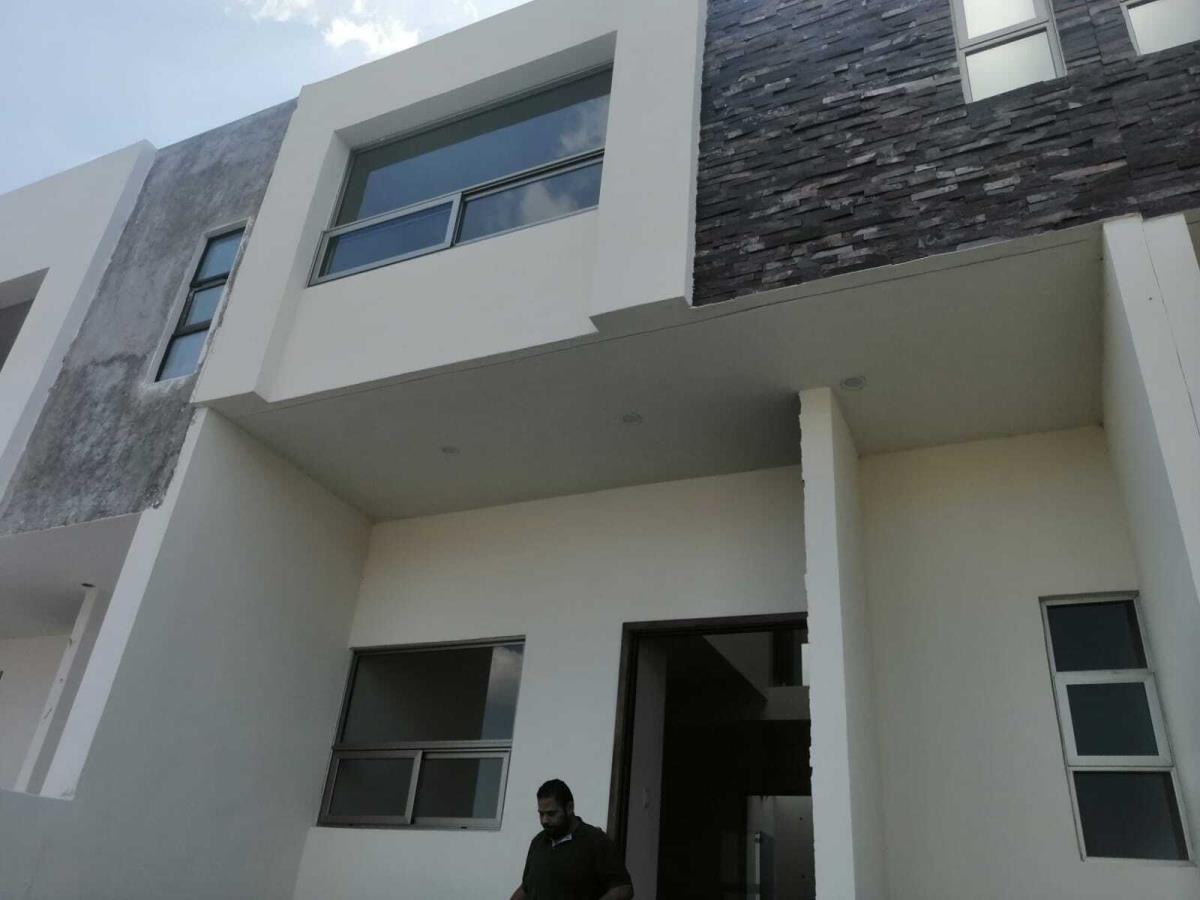 Casa en venta en Puerto de Buenavista, Morelia — foto 1 de 26