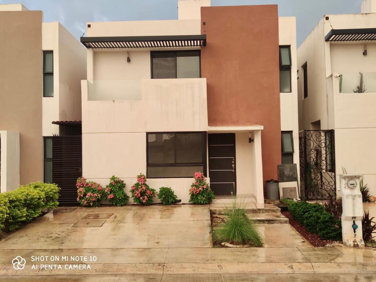 Casa en renta en Tixcacal, Mérida — foto 1 de 17