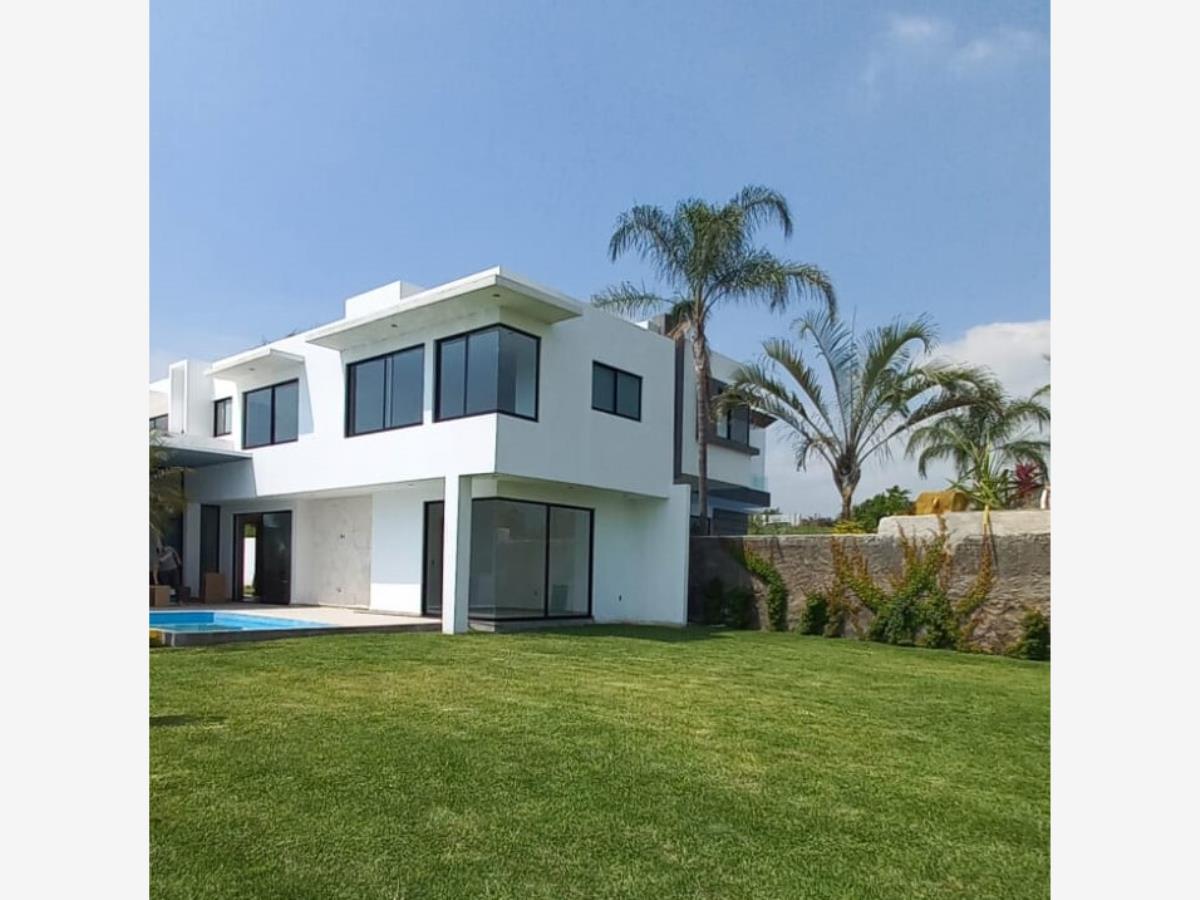 Casa en venta en Lomas de Cocoyoc, Atlatlahucan — foto 1 de 17
