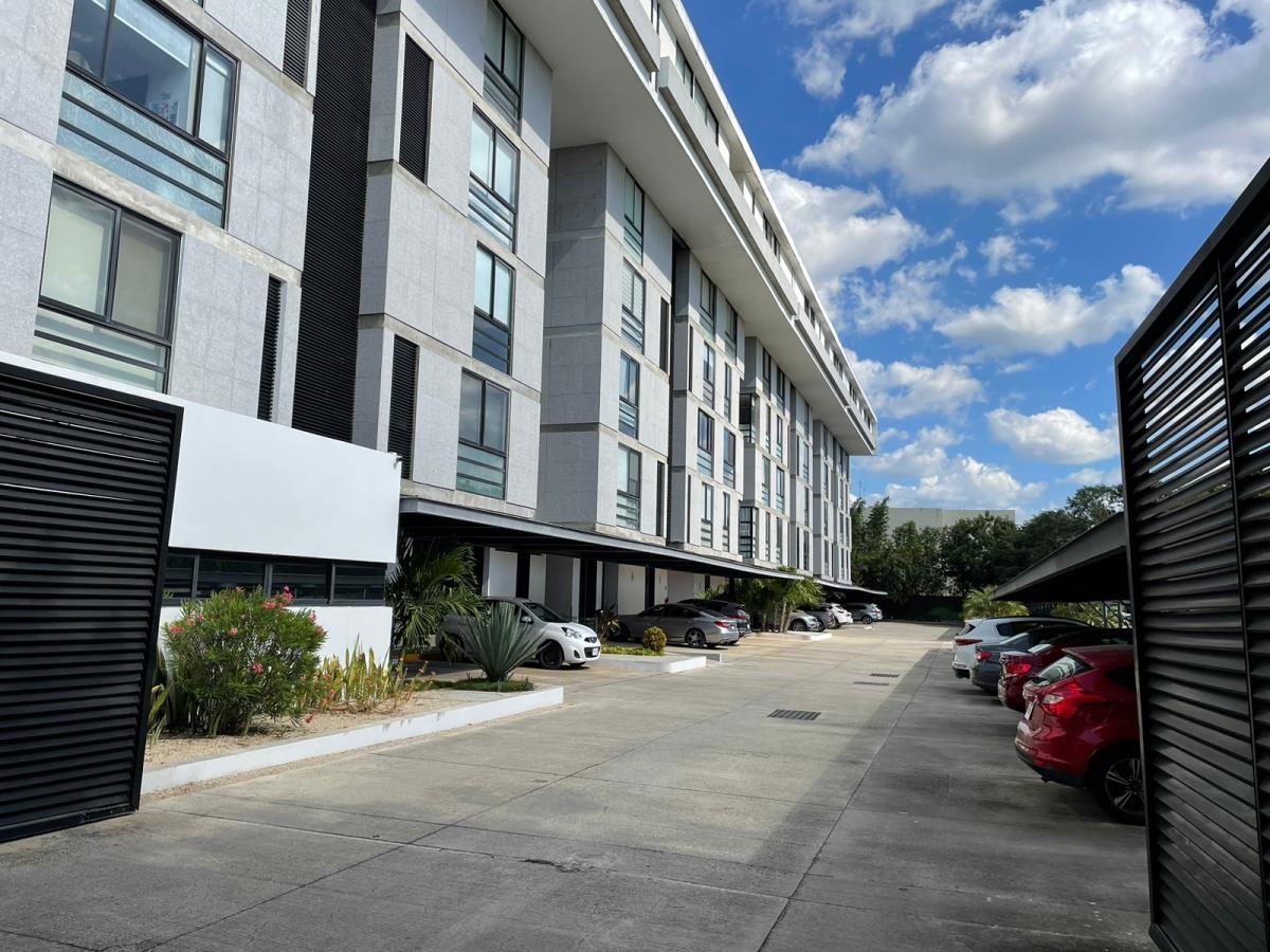 Departamento en renta en Temozon Norte, Mérida — foto 1 de 27