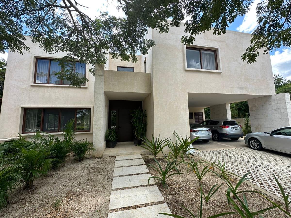 Casa en venta en Yucatán Country Club, Mérida — foto 1 de 22