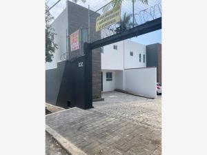 Casa en venta en Miraval, Cuernavaca — foto 2 de 13