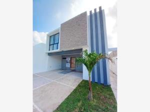 Casa en venta en Lomas de la Rioja, Alvarado — foto 3 de 29