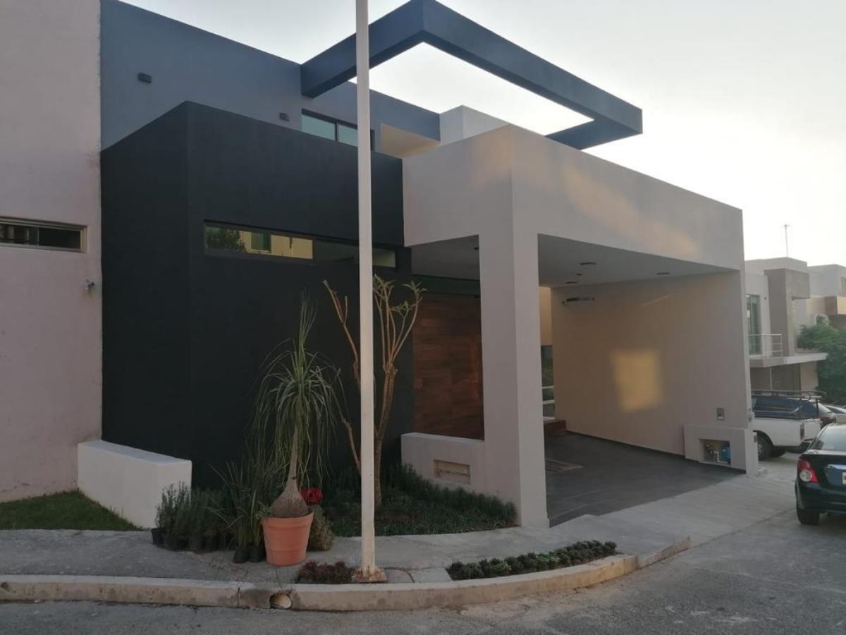 Casa en venta en Ejidal Ocolusen, Morelia — foto 1 de 33