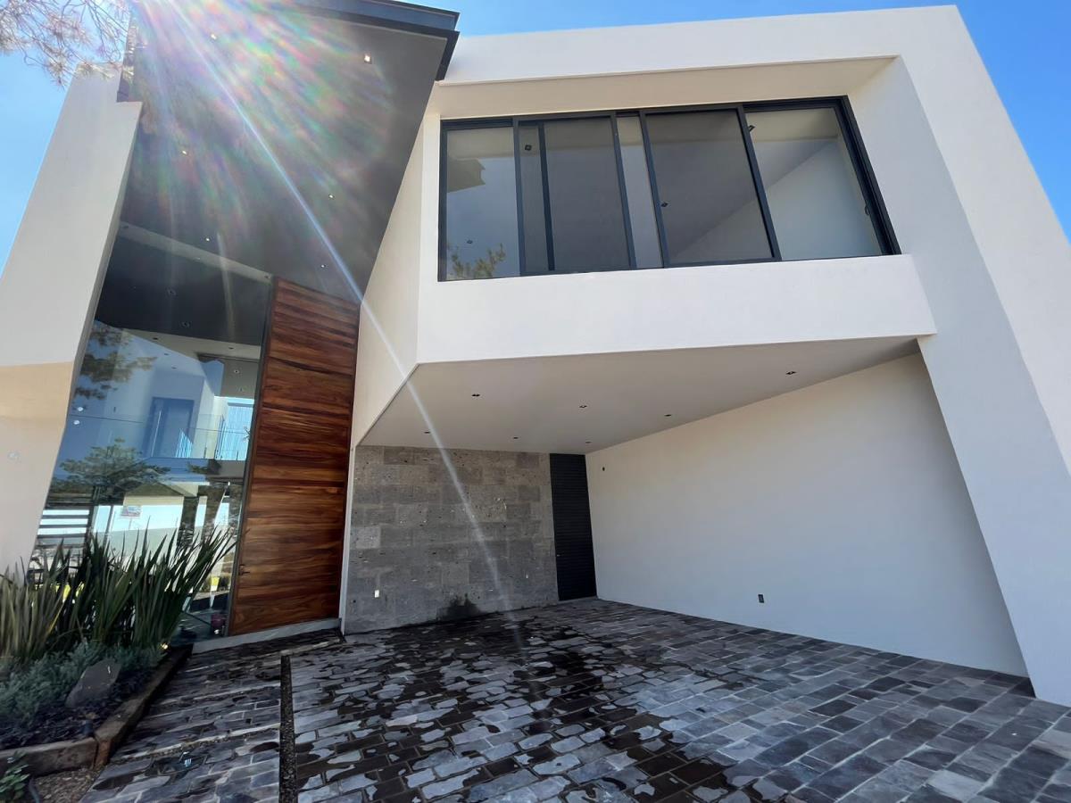 Casa en venta en La Campiña del Bosque, León — foto 1 de 22