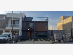 Casa en venta en Cañadas del Arroyo, Corregidora — foto 3 de 12