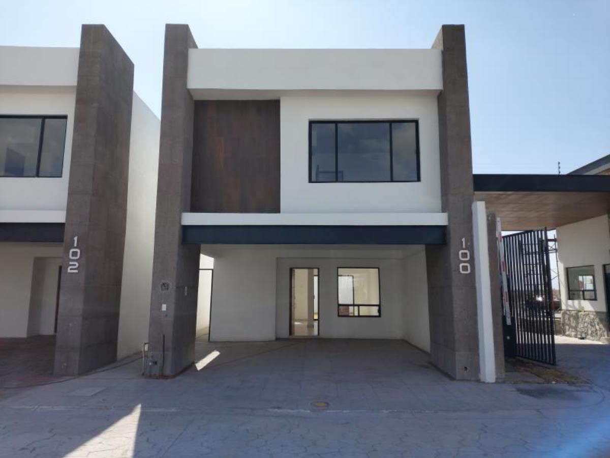 Casa en venta en Puerta de Hierro, Torreón — foto 1 de 39