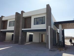 Casa en venta en Puerta de Hierro, Torreón — foto 3 de 39