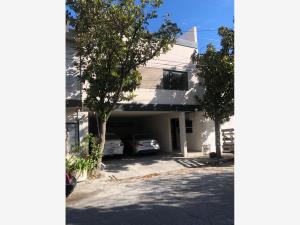 LOFT EQUIPADO Y AMUEBLADO EN RENTA 1 PERSONA SAN PEDRO NL CERCA DE LA UDEM