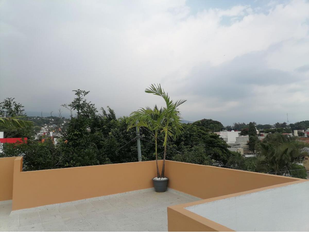 Casa en venta en Lomas de Cortes, Cuernavaca — foto 1 de 22