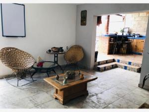 Casa en venta en Vicente Estrada Cajigal, Cuernavaca — foto 3 de 25