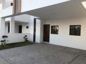 Casa en venta en Lomas de las Etnias, Torreón — foto 2 de 42