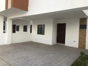 Casa en venta en Lomas de las Etnias, Torreón — foto 2 de 53