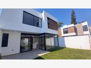Casa en venta en Lomas de Atzingo, Cuernavaca — foto 3 de 22