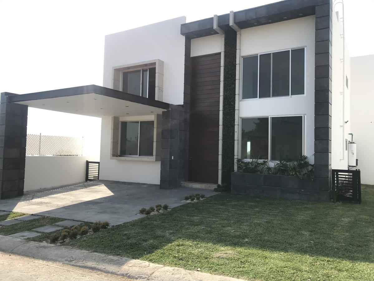Casa en venta en Lomas de Cocoyoc, Atlatlahucan — foto 1 de 20