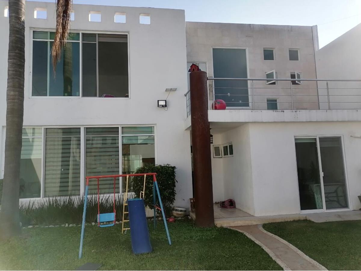 Casa en venta en Lomas del Pinar, Cuernavaca — foto 1 de 23