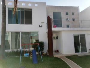 Casa en venta en Lomas del Pinar, Cuernavaca, Morelos Casa en venta en Lomas del Pinar, Cuernavaca, Morelos