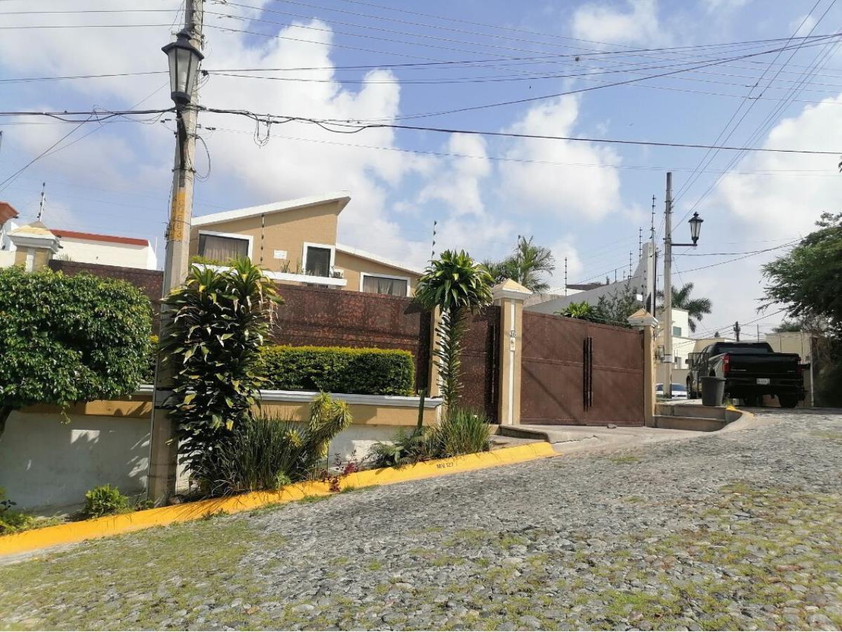Casa en venta en Burgos Bugambilias, Temixco — foto 1 de 27