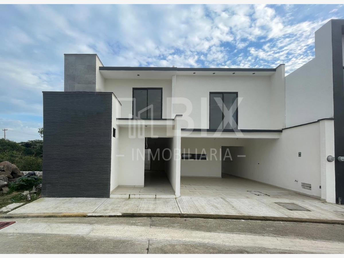 Casa en venta en Villa de las Flores, Emiliano Zapata, Veracruz