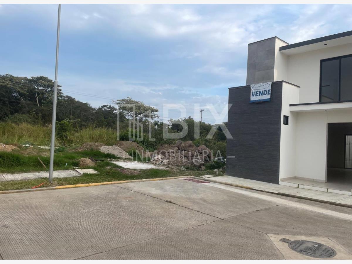 Casa en venta en Villa de las Flores, Emiliano Zapata, Veracruz