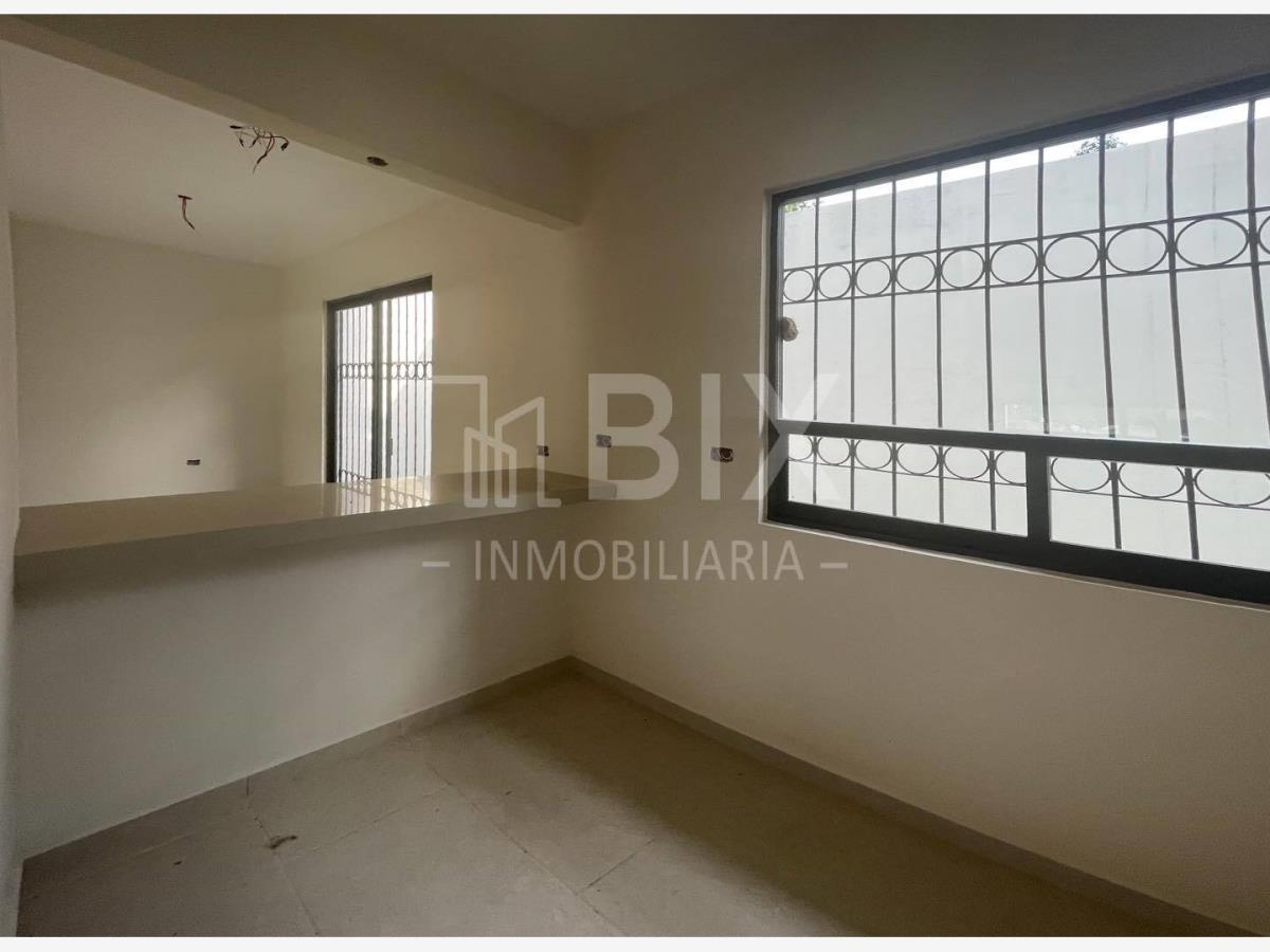 Casa en venta en Villa de las Flores, Emiliano Zapata, Veracruz