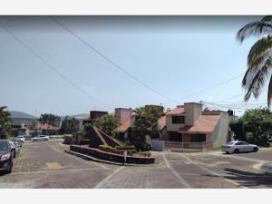 Casa en venta en Lazaro Cardenas, Jiutepec — foto 2 de 10