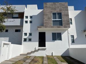 Casa en renta en El Condado, Corregidora — foto 2 de 19