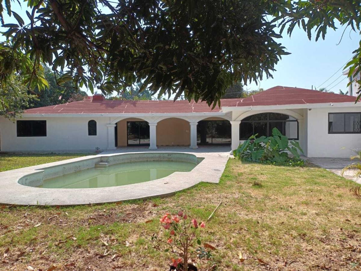 Casa en venta en Lomas de Cuernavaca, Temixco — foto 1 de 19