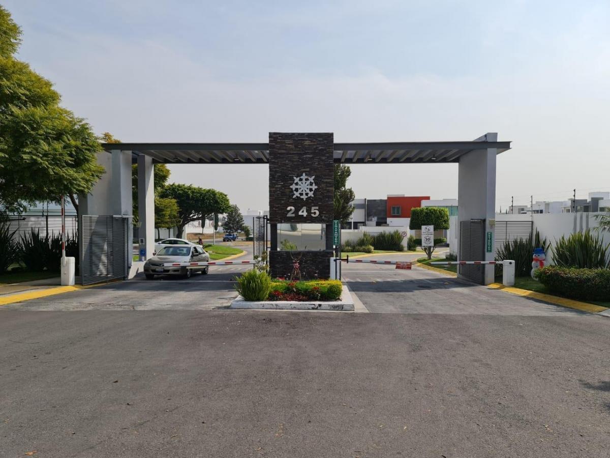 Terreno en venta en Arbolada Bosques de Santa Anita, Tlajomulco de Zúñiga — foto 1 de 8
