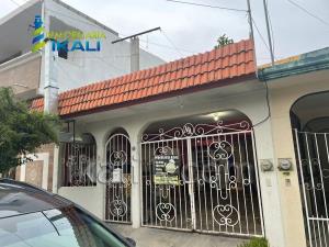 Casa en venta en INFONAVIT Tulipanes, Tuxpan — foto 2 de 12