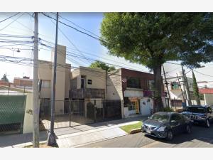 Casa en Prado Coapa 1A Sección, Tlalpan, Ciudad de México