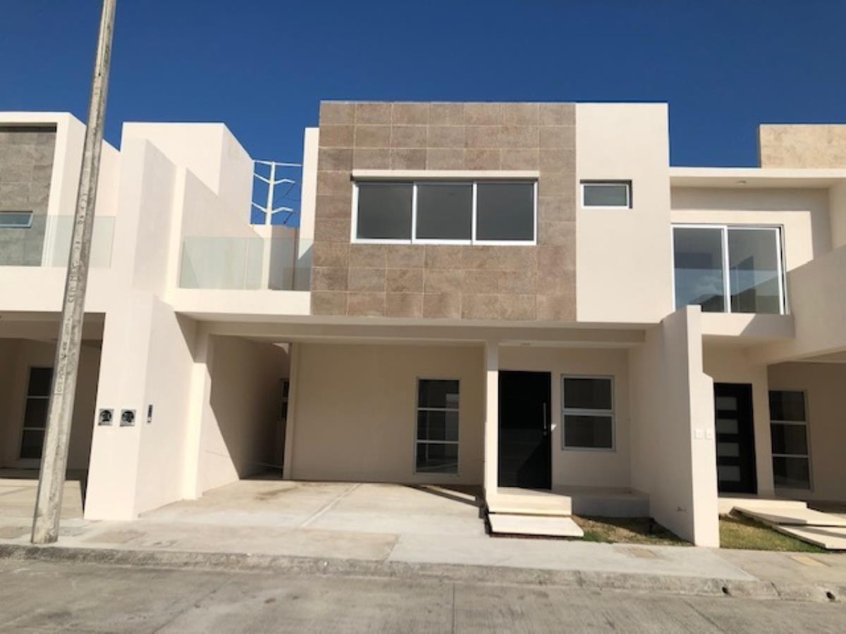 Casa en venta en Graciano Sánchez Romo, Boca del Río — foto 1 de 9