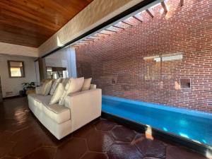 Casa en venta en Club de golf Tabachines, Cuernavaca — foto 3 de 47