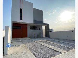 Casa en venta en Lomas de la Rioja, Alvarado, Veracruz de Ignacio de la Llave