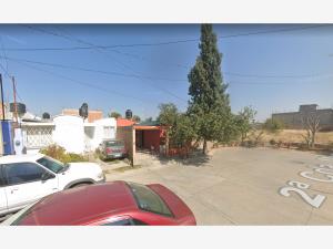 Casa en Villas del Pilar, Aguascalientes, Aguascalientes