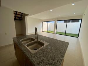Casa en venta en Lomas de la Rioja, Alvarado — foto 3 de 17