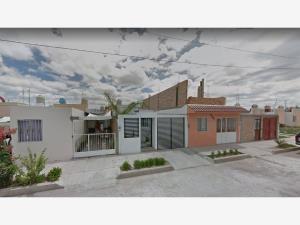 Casa en venta en Santa Elena (Elena), San Francisco de los Romo — foto 2 de 6
