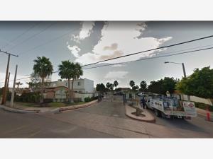Casa en venta en Versalles Residencial, Mexicali — foto 2 de 7