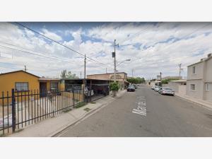 Casa en Villas del Palmar, Mexicali, Baja California