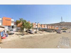 Casa en Los Valles, Tijuana, Baja California