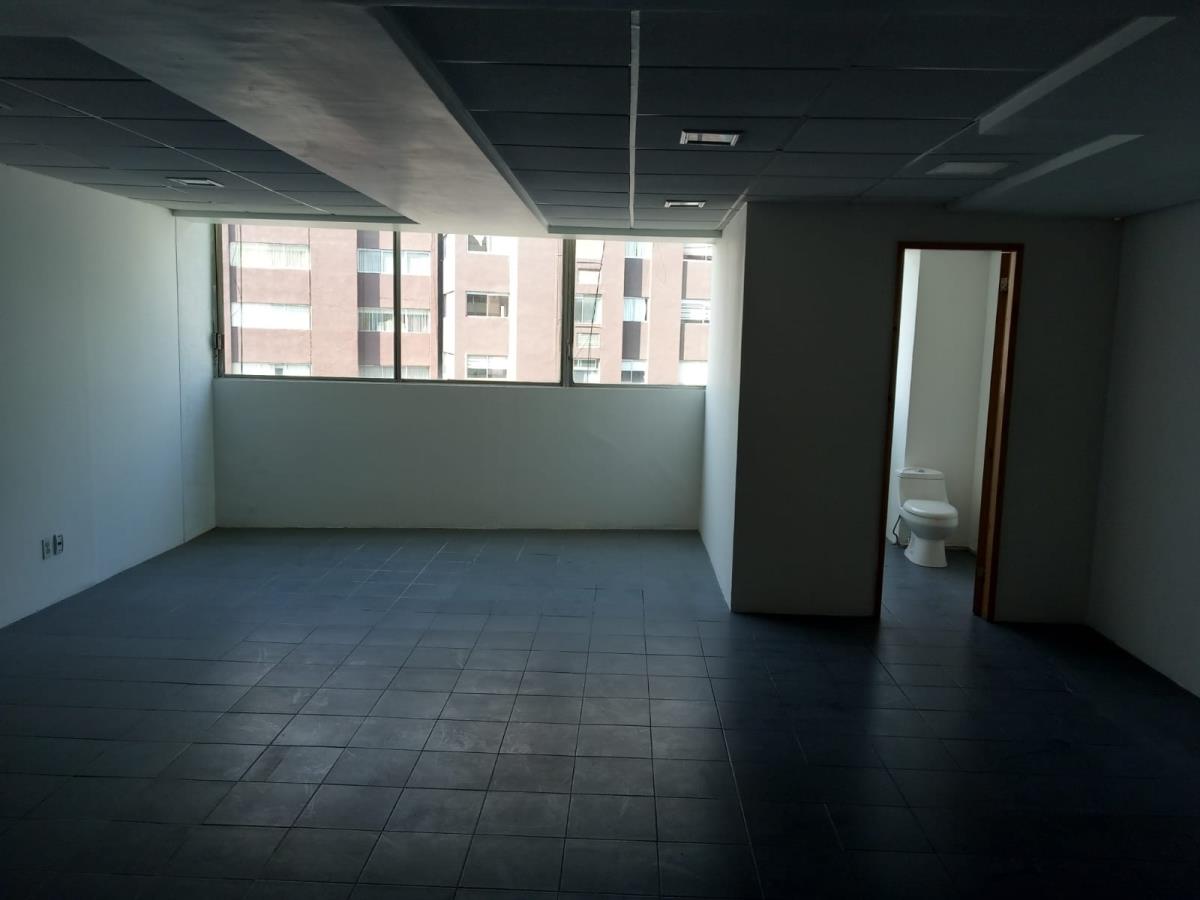 Oficina en renta en Lomas de Tecamachalco, Naucalpan de Juárez — foto 1 de 7