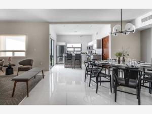 Casa en venta en Ampliación Senderos, Torreón — foto 2 de 5