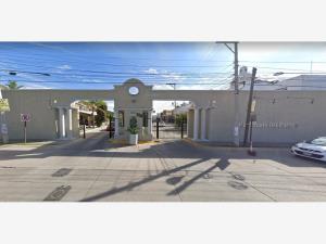 Casa en Rinconada del Parque, Aguascalientes, Aguascalientes